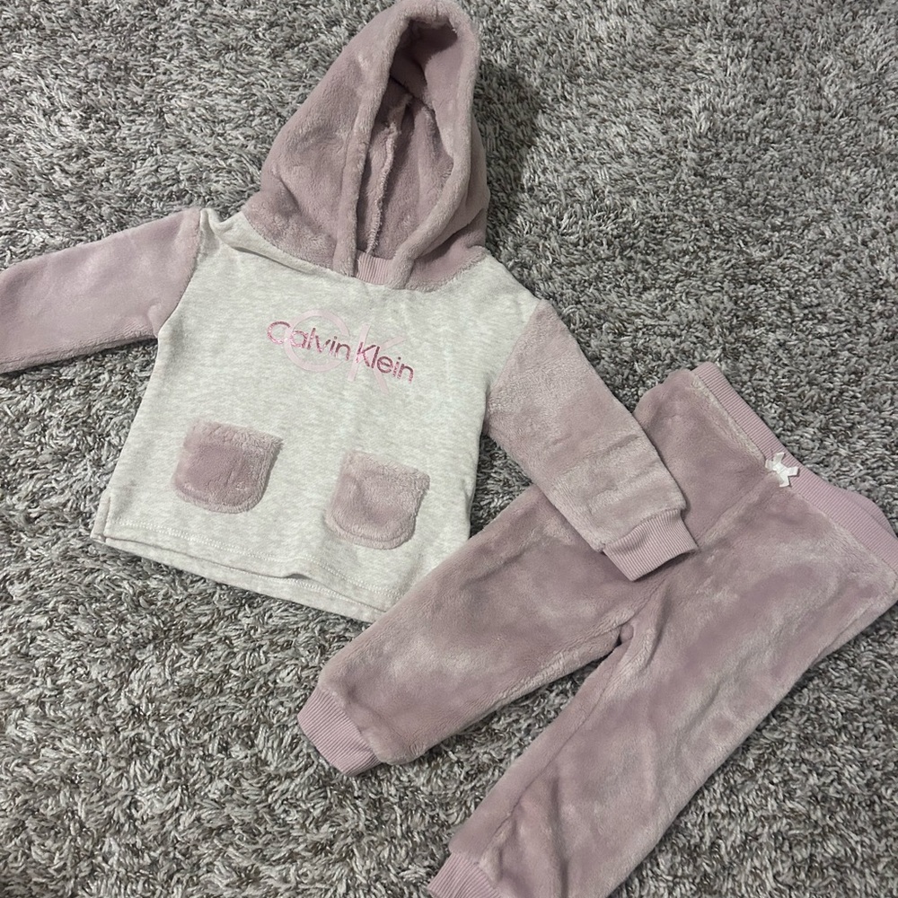 Baby Calvin Klein Set